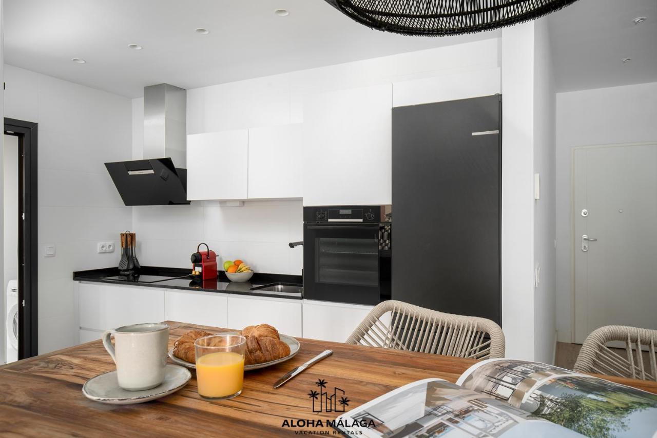 Luxury Duplex With Pool And Padel Court In Town Leilighet Málaga Eksteriør bilde
